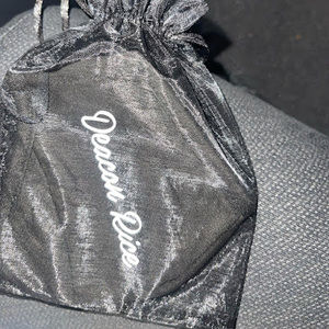 Meet your Posher, Peter a